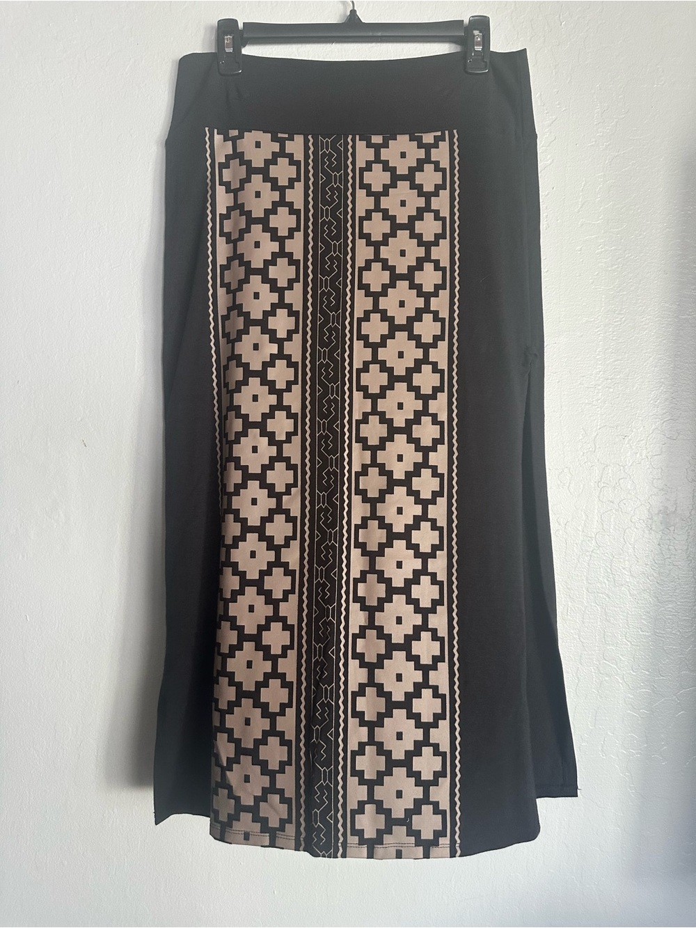 Black & Beige Patterned Midi Skirt